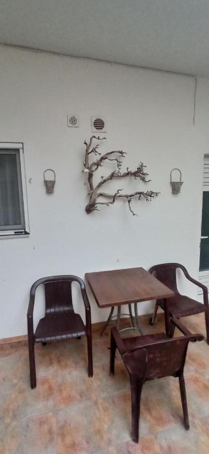 Windy Place Fourfouras Exterior photo
