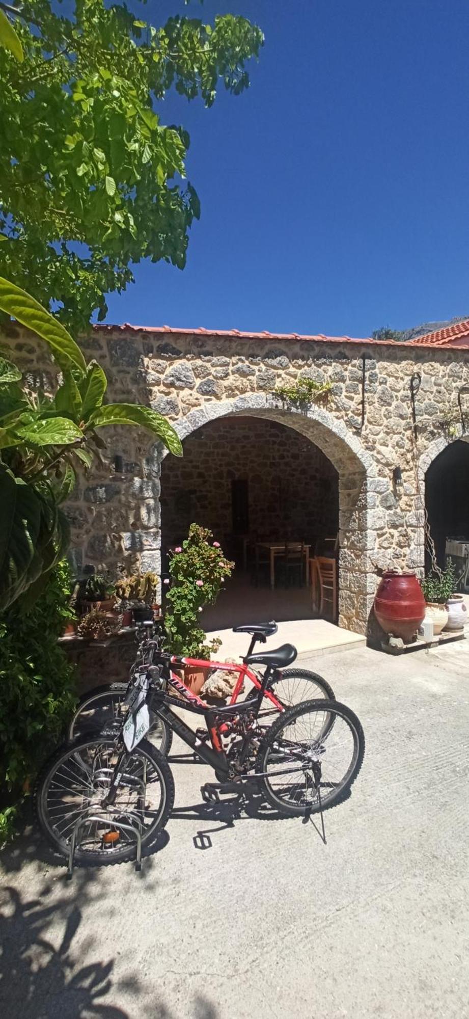 Windy Place Fourfouras Exterior photo