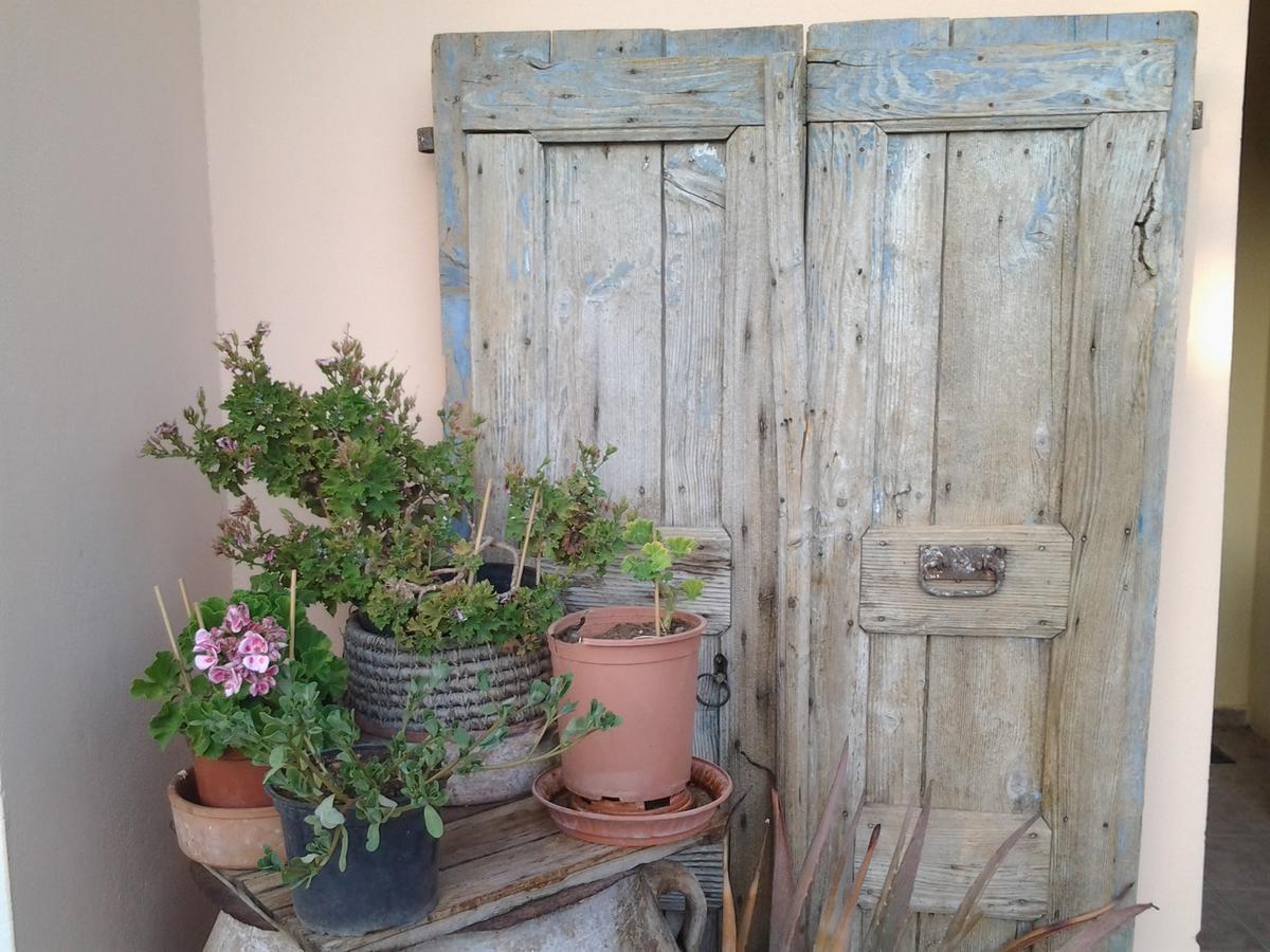 Windy Place Fourfouras Exterior photo